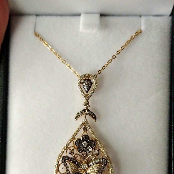 14k Yellow gold Diamond butterfly teardrop pendant - Picture 7 of 14